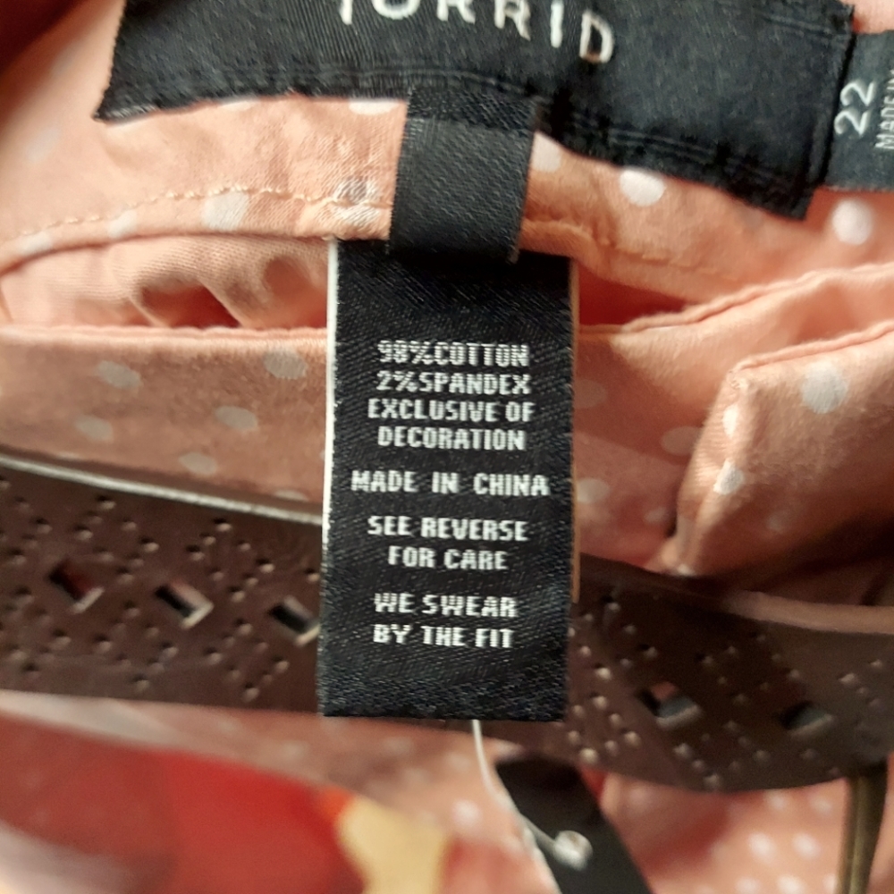 Torrid We Swear By The Fit Peach & White Polka Dot Patterned W/ Belt Short - Picture 7 of 11
